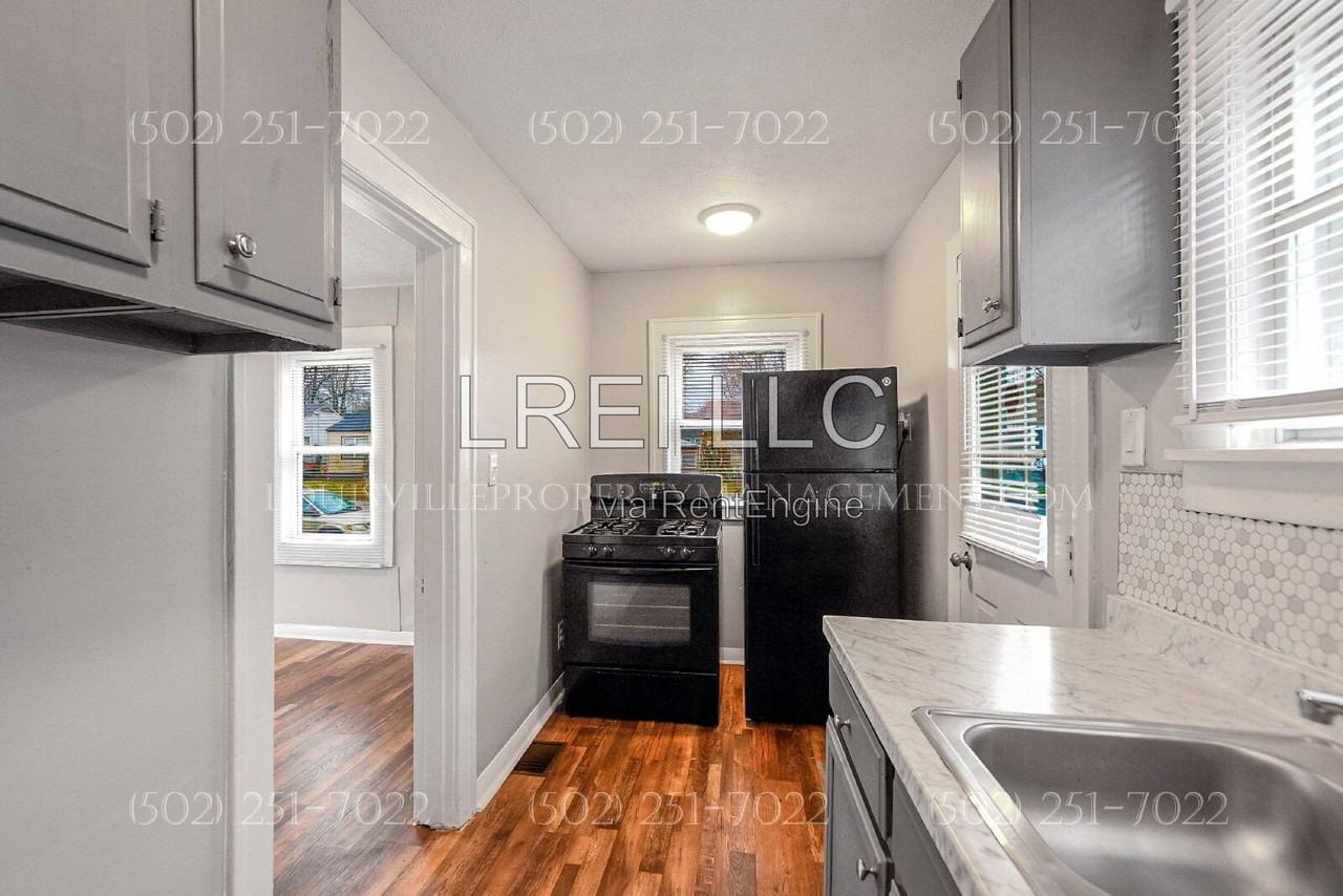 343 N 42nd St - Photo 5 of 14
