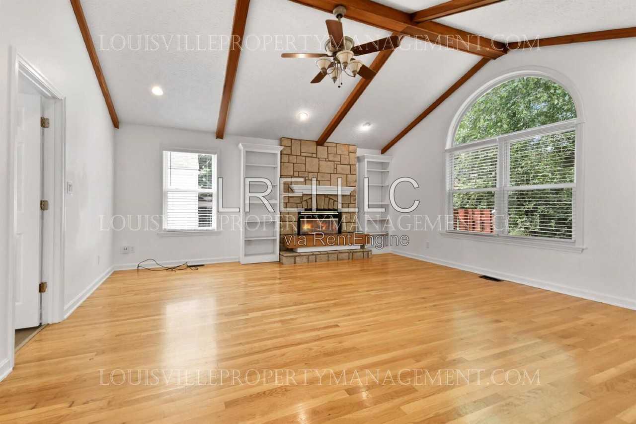 959 Mckinley Ave - Photo 6 of 22