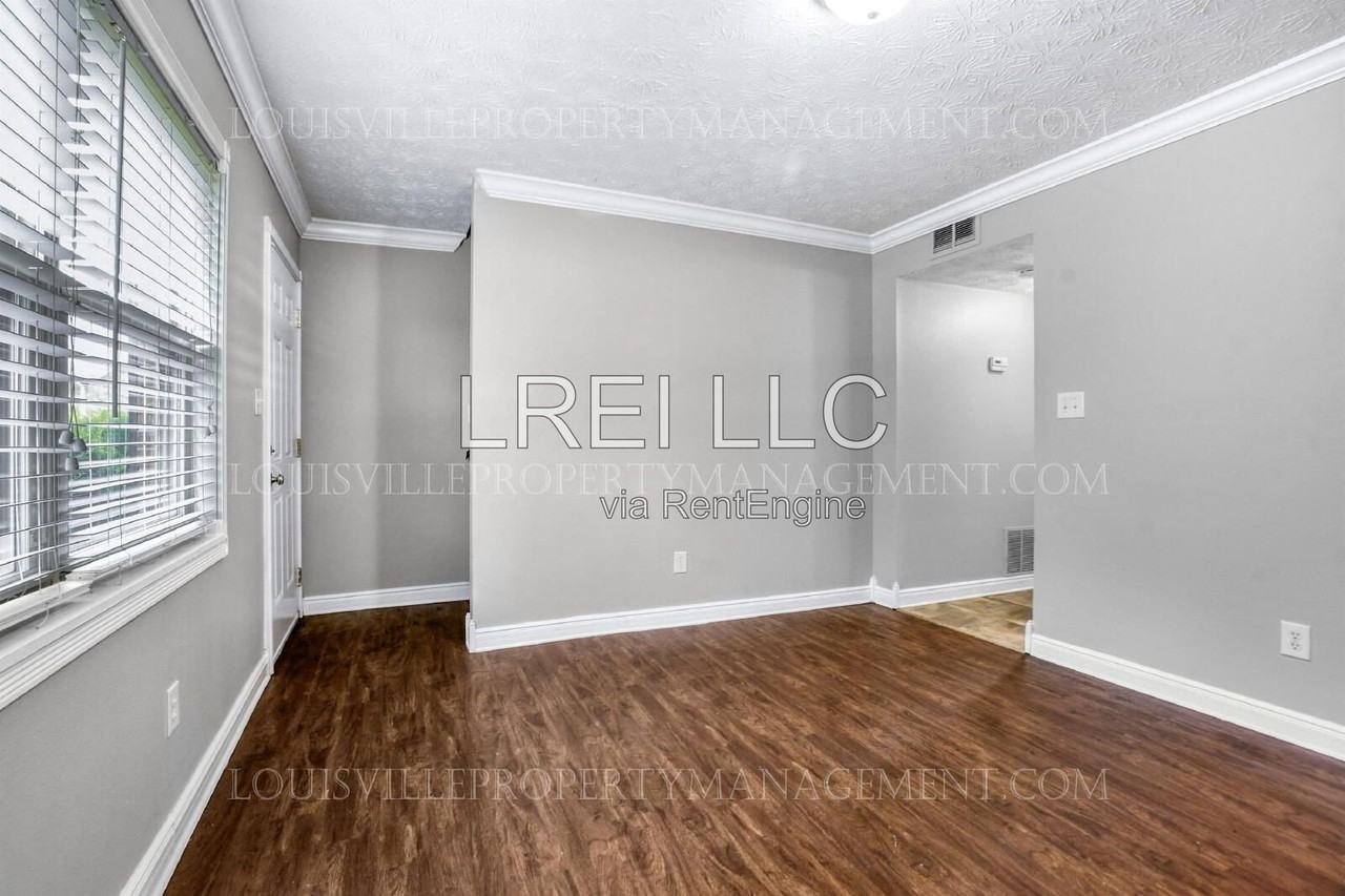 621 Westport Rd #9 - Photo 6 of 16
