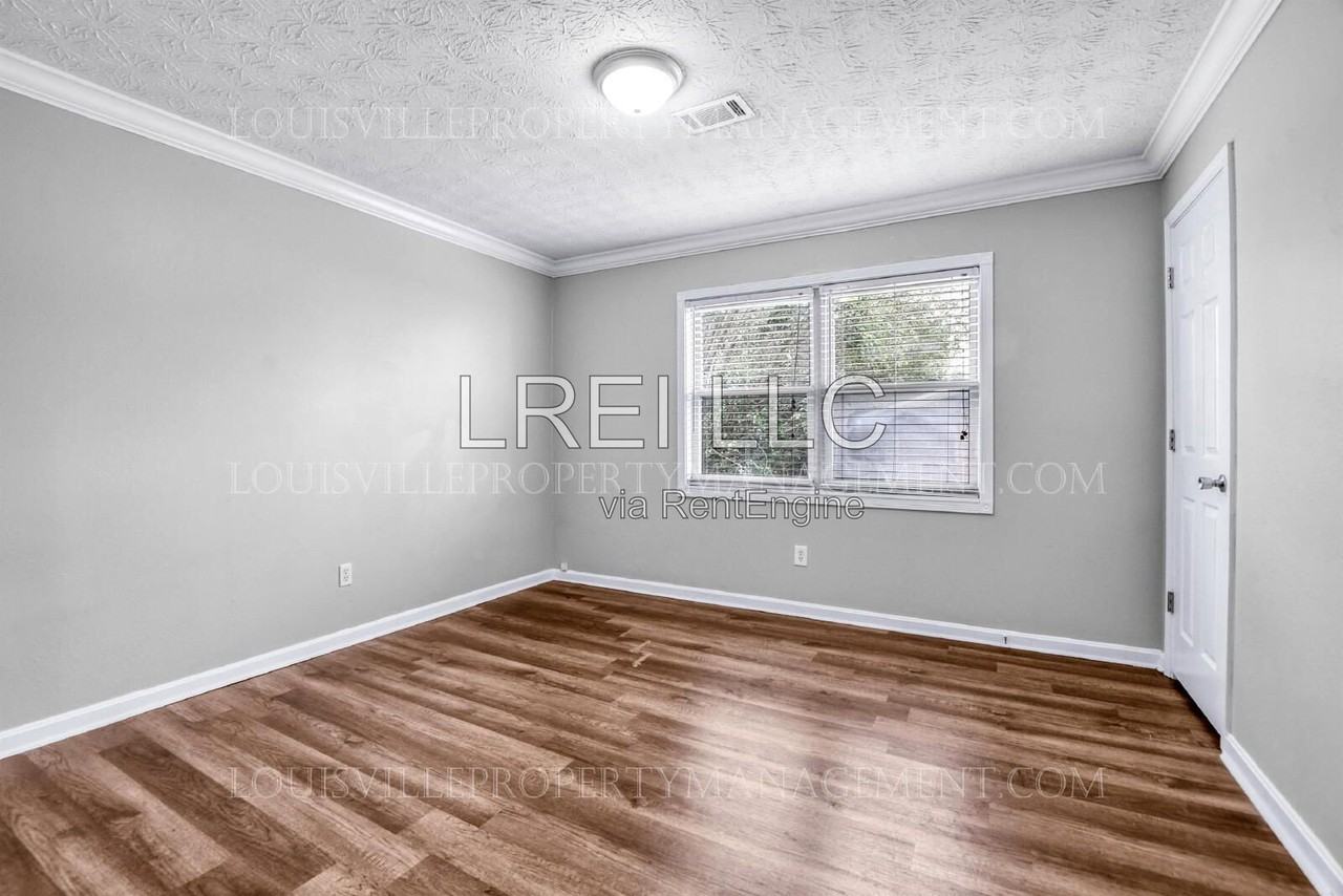 621 Westport Rd #9 - Photo 7 of 16