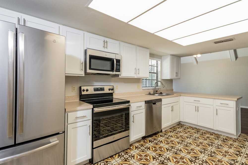 1901 Peach Tree Blvd - Photo 7 of 16