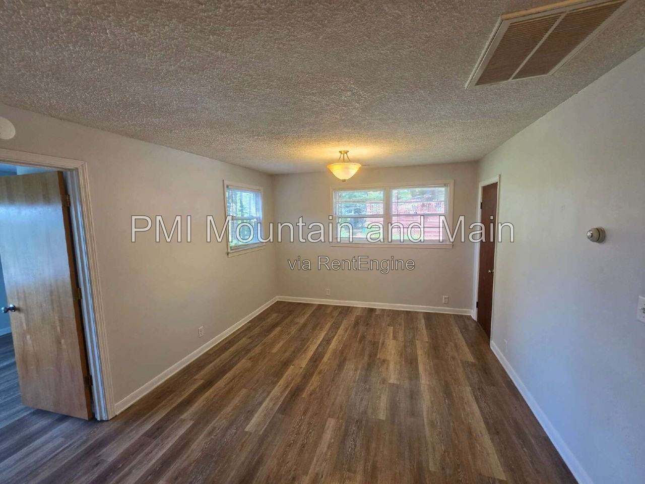 114 Fenner Ave #B - Photo 7 of 17