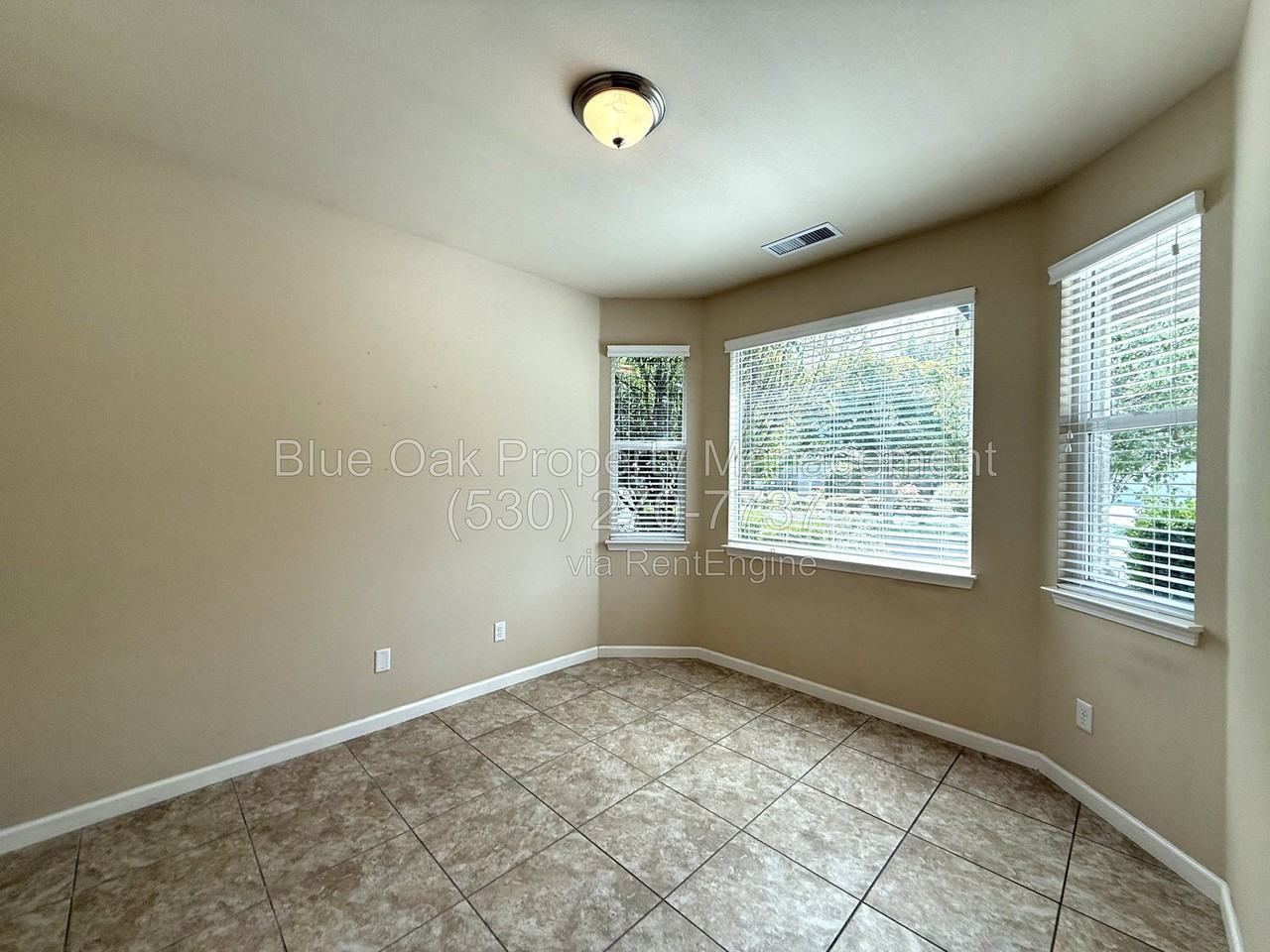 134 Degarmo Dr - Photo 5 of 13