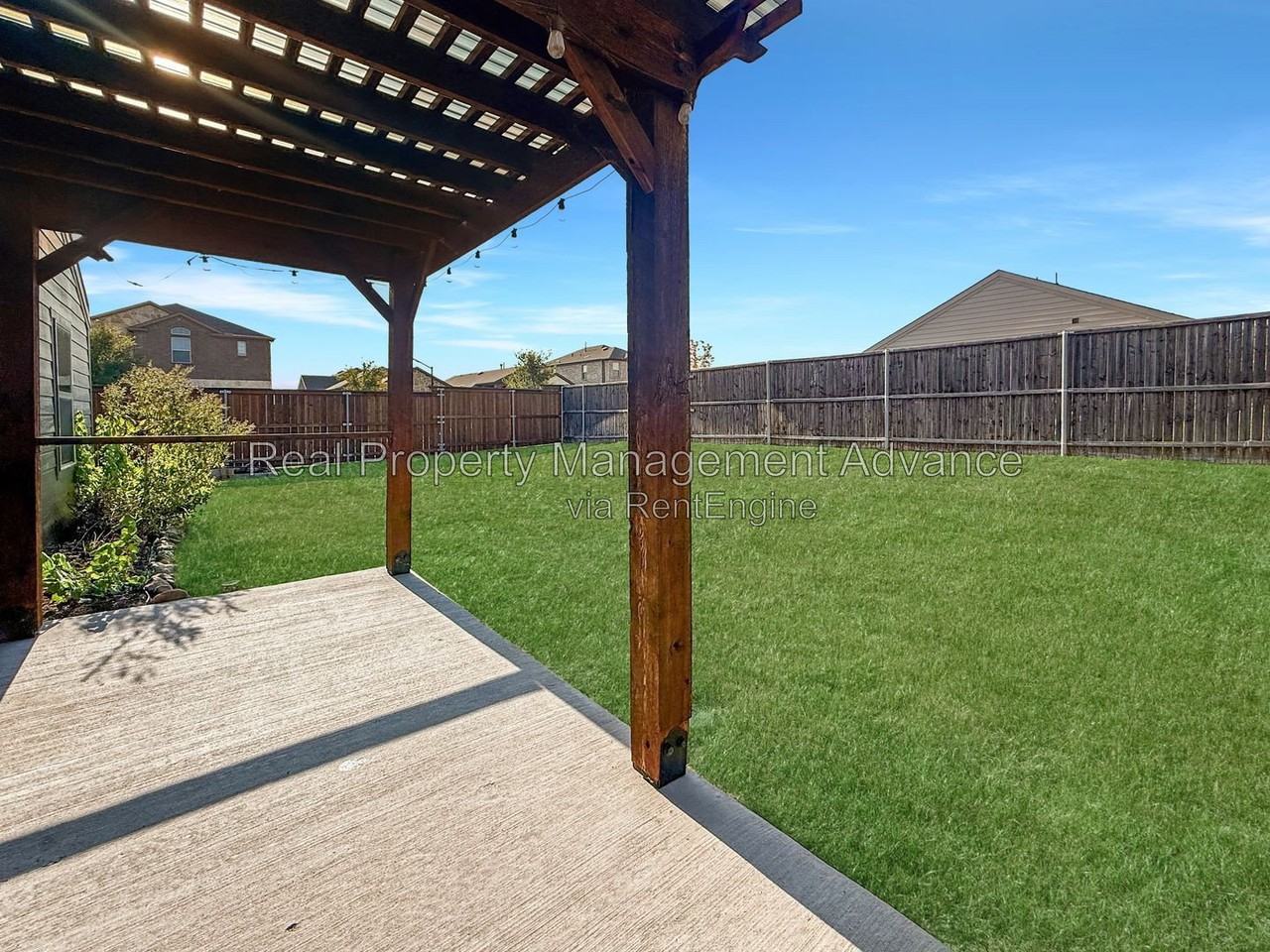 1824 Ferguson Ln - Photo 2 of 12