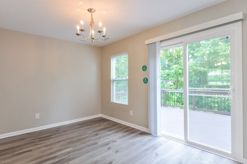 273 Woodcreek Ln - Photo 6 of 17
