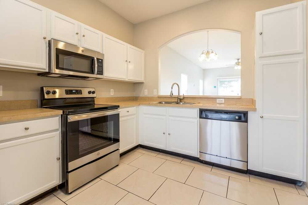 1849 Meadow Pond Way - Photo 5 of 14