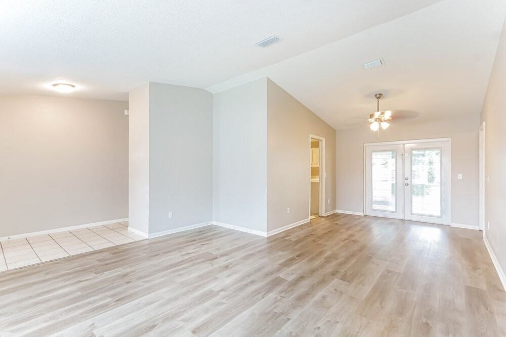 24142 Twin Ct - Photo 3 of 16