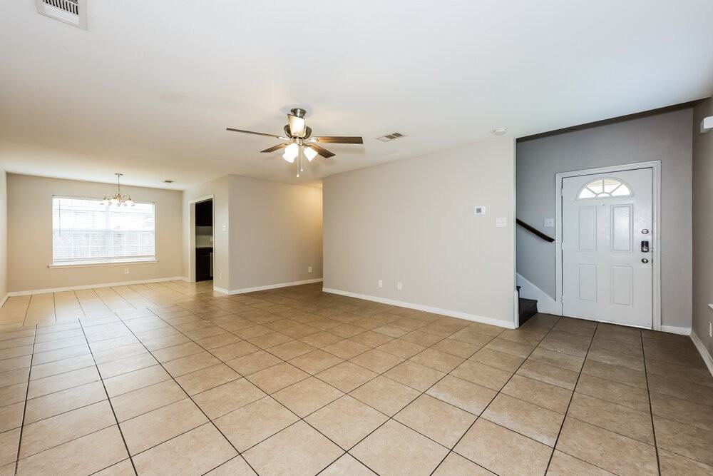 3004 Lawndale Dr - Photo 5 of 17