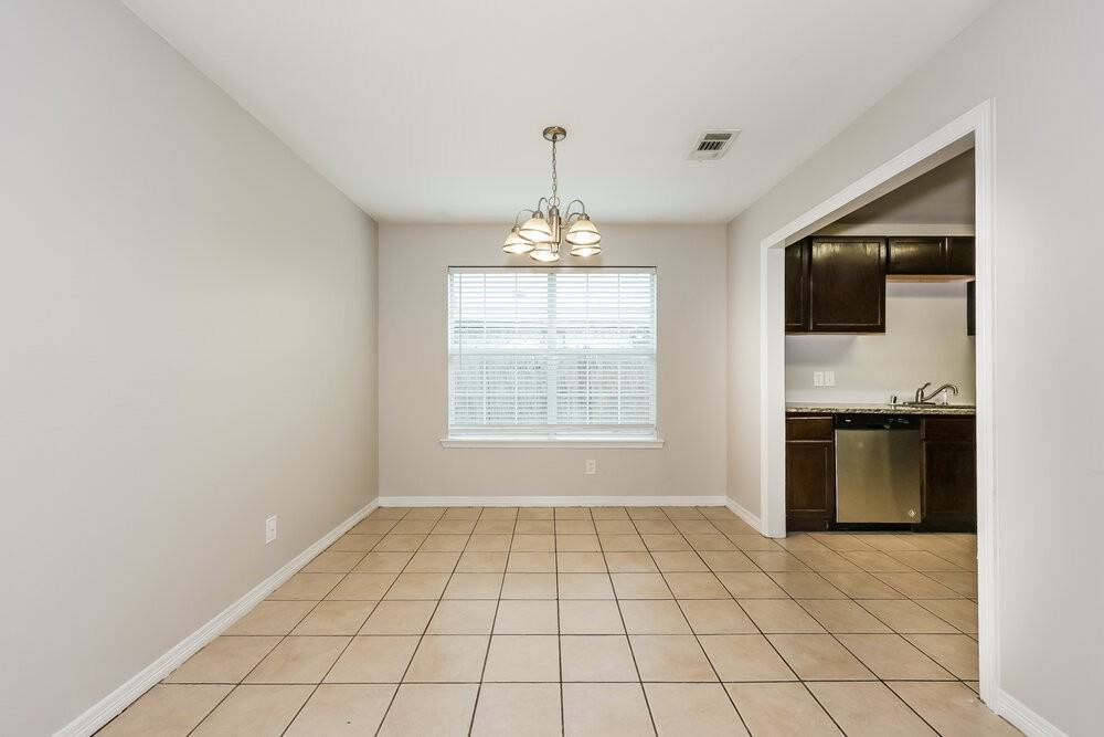 3004 Lawndale Dr - Photo 7 of 17