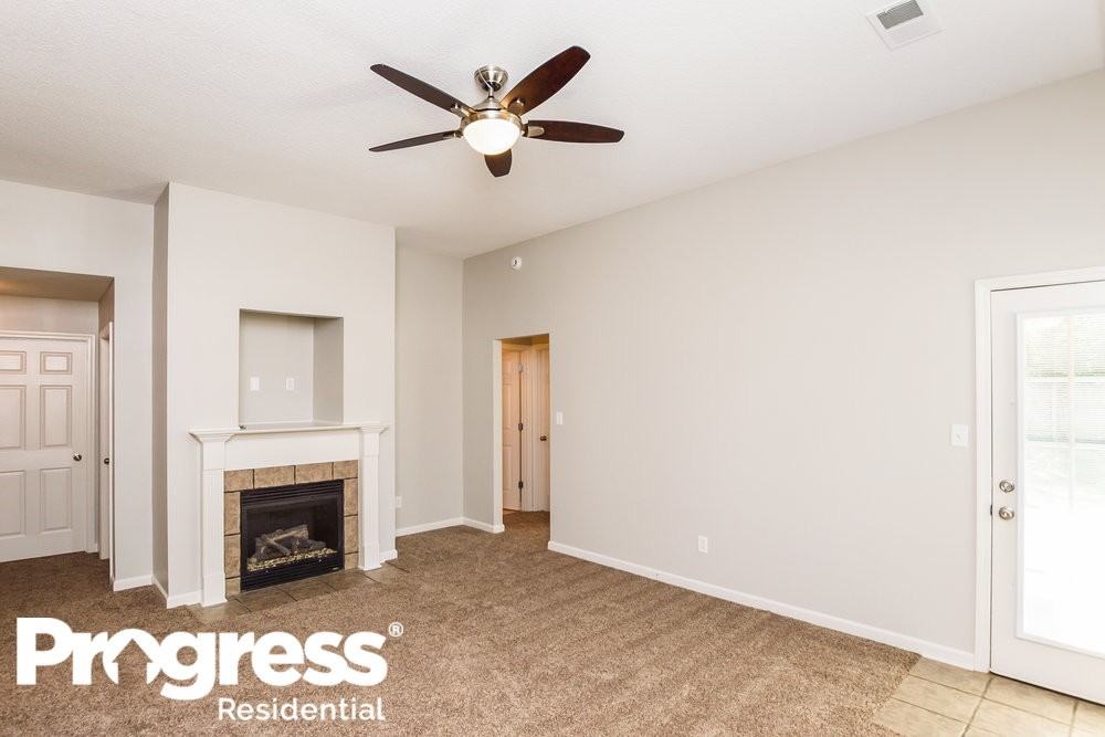 9909 Southern Oak Way - Photo 2 of 15