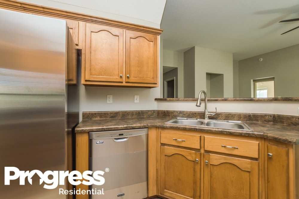 9909 Southern Oak Way - Photo 4 of 15