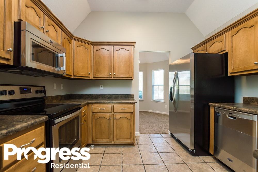 9909 Southern Oak Way - Photo 5 of 15