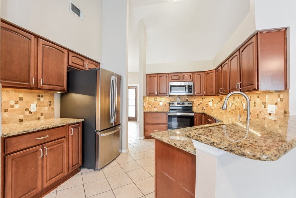 628 Wechsler Cir - Photo 6 of 16