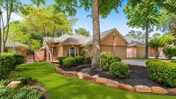 featured image of 58 W Sienna Pl