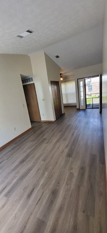 151 Bevonne Ct - Photo 3 of 9