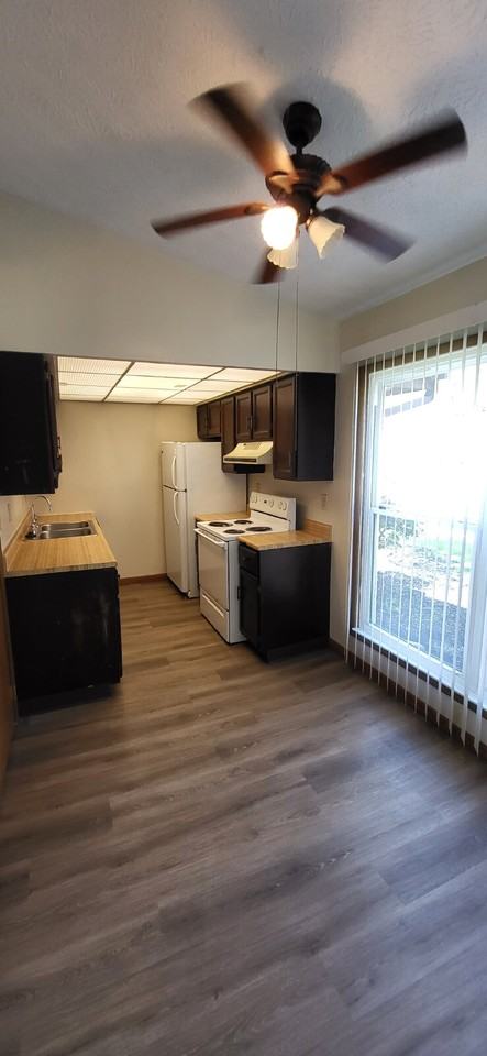 151 Bevonne Ct - Photo 4 of 9