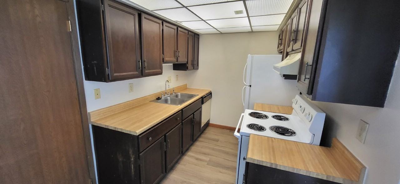 151 Bevonne Ct - Photo 5 of 9