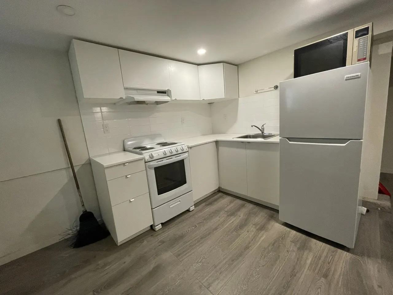 4631 West 14th Avenue - Photo 3 of 8