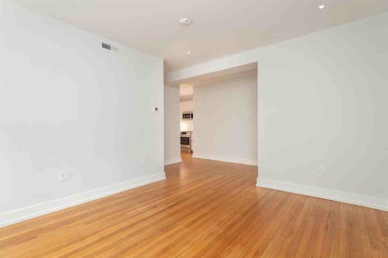 17 Forest St - Photo 7 of 9