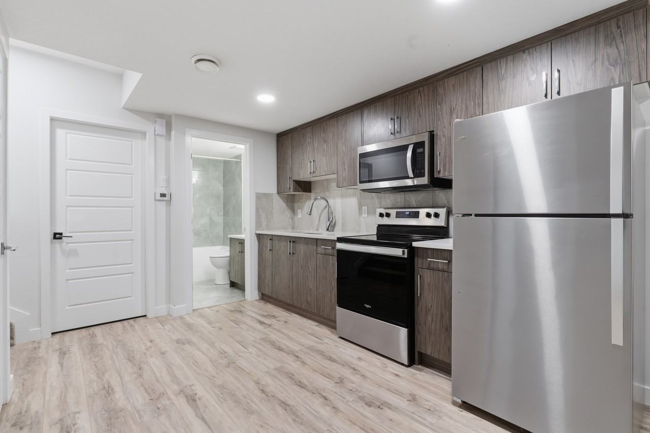 8805 Carson Way Sw - Photo 2 of 7