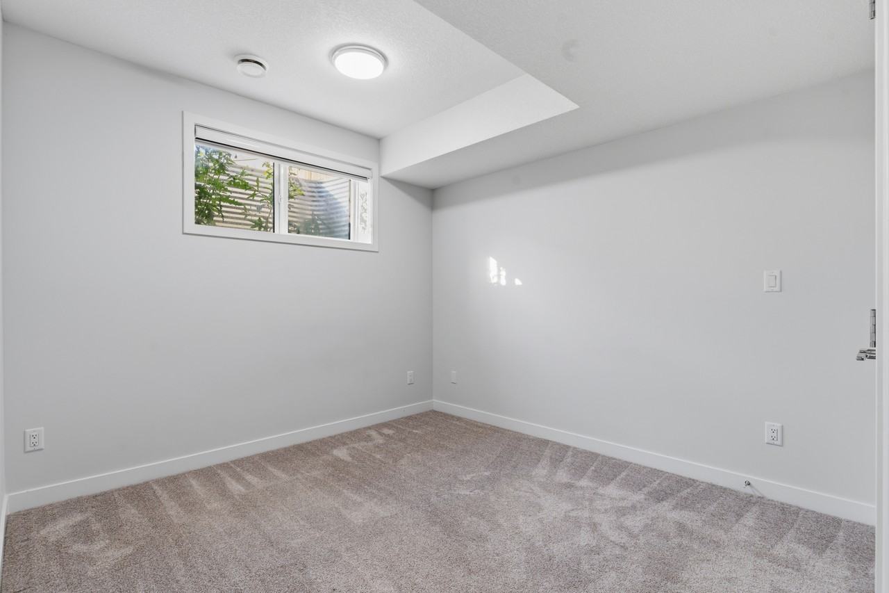 8805 Carson Way Sw - Photo 6 of 7