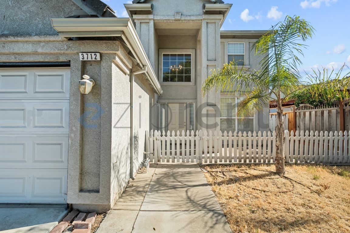 3712 Jarena Dr - Photo 5 of 38