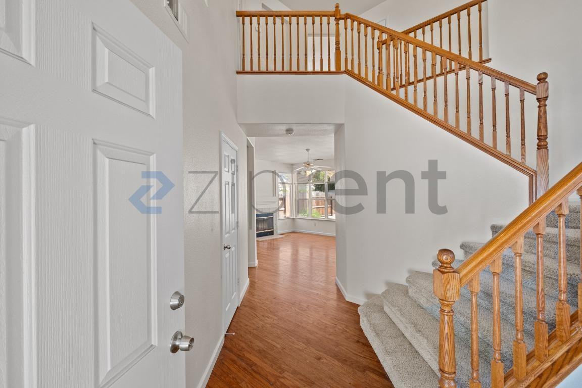 3712 Jarena Dr - Photo 6 of 38