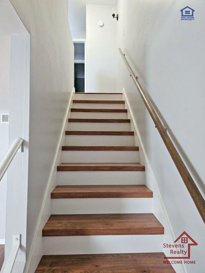 370 Wallace Rd #G15 - Photo 7 of 14