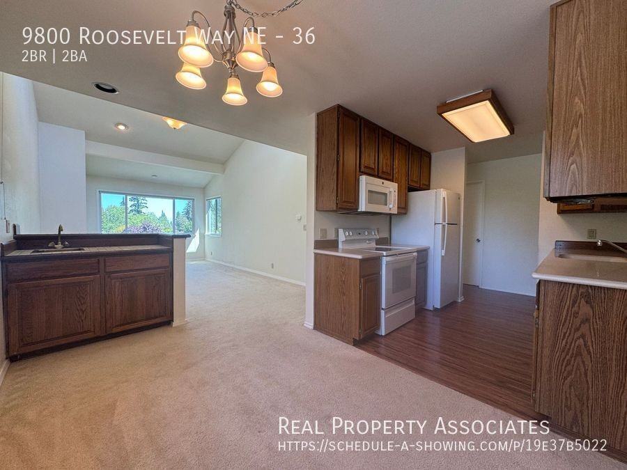9800 Roosevelt Way Ne #36 - Photo 6 of 25