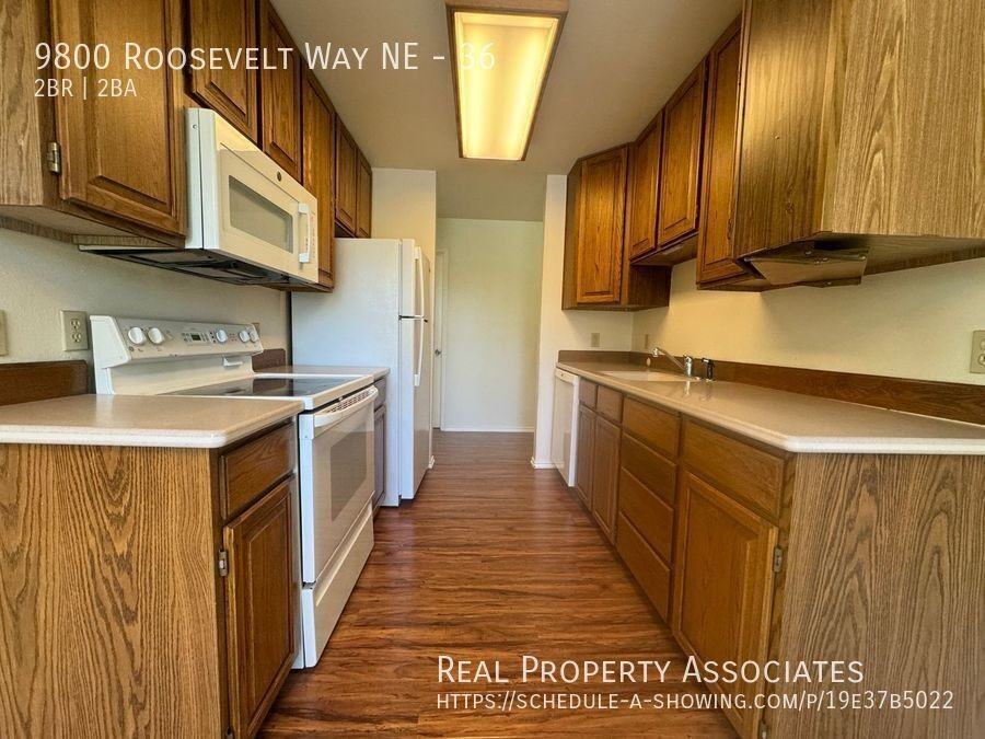 9800 Roosevelt Way Ne #36 - Photo 7 of 25
