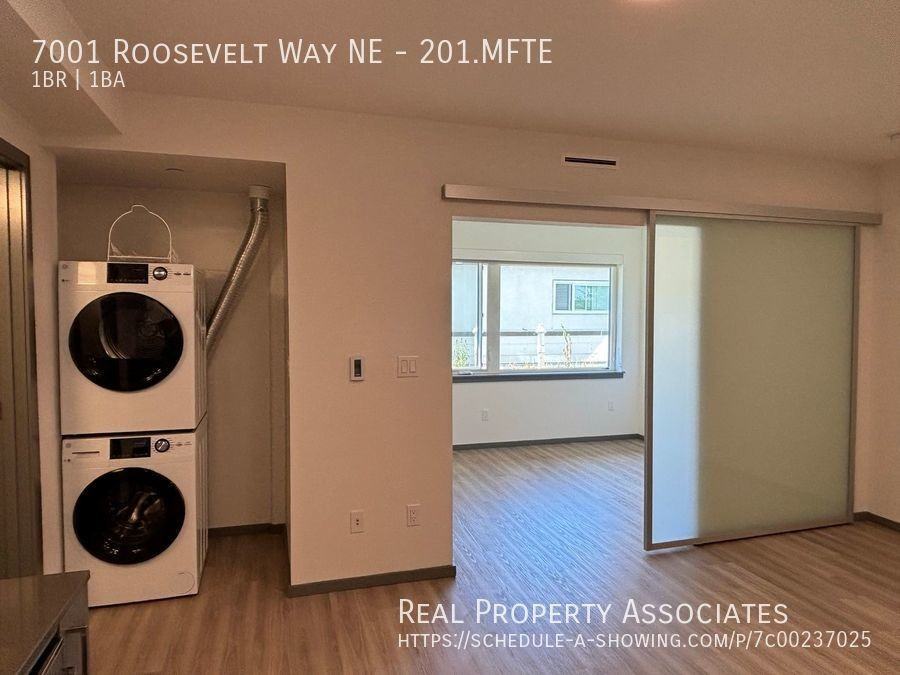 7001 Roosevelt Way Ne #201MFTE - Photo 3 of 16