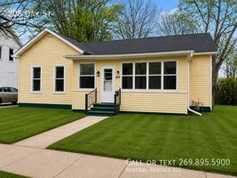 featured image of 208 Oak St
