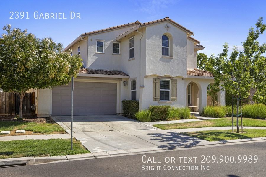 2391 Gabriel Dr - Photo 3 of 50