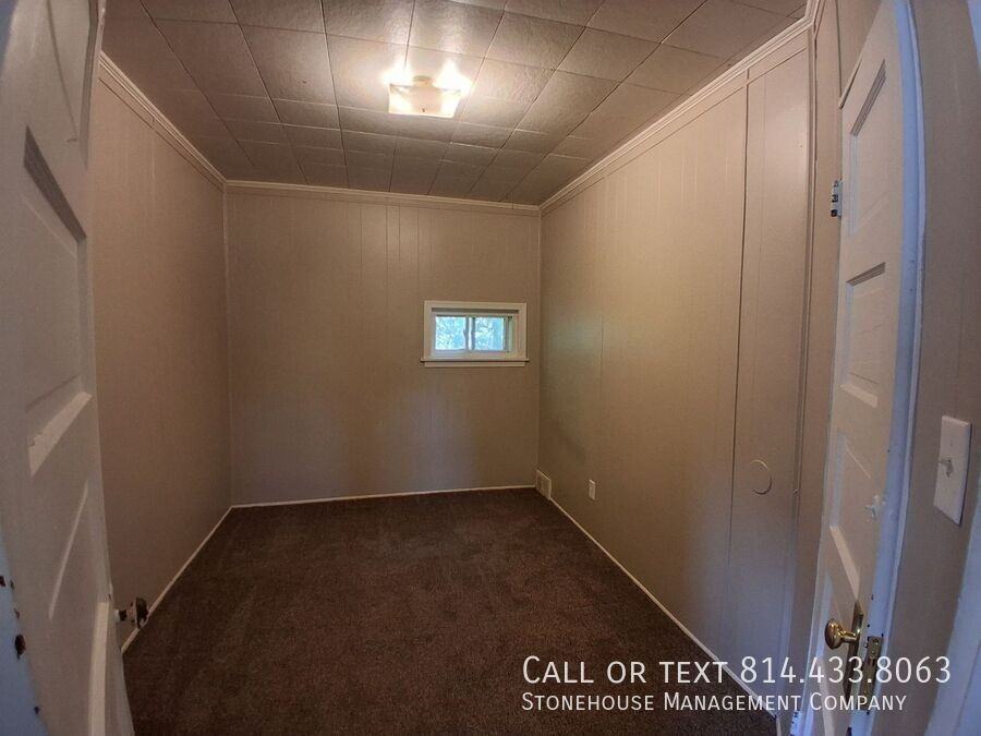 1404 E 8th St #2 - Photo 3 of 12