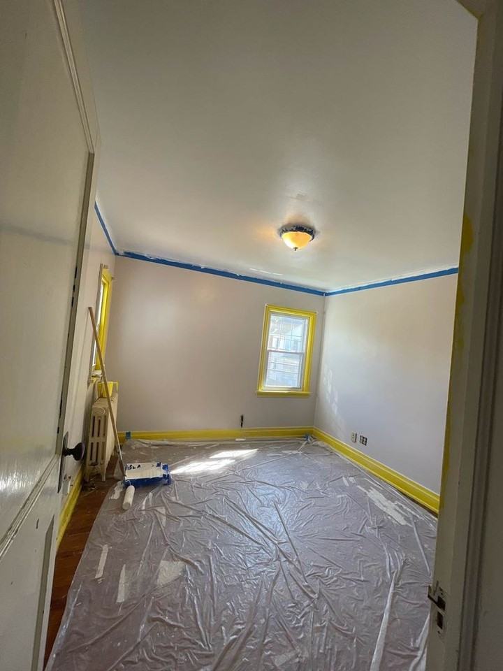 235 Adelia St - Photo 6 of 13