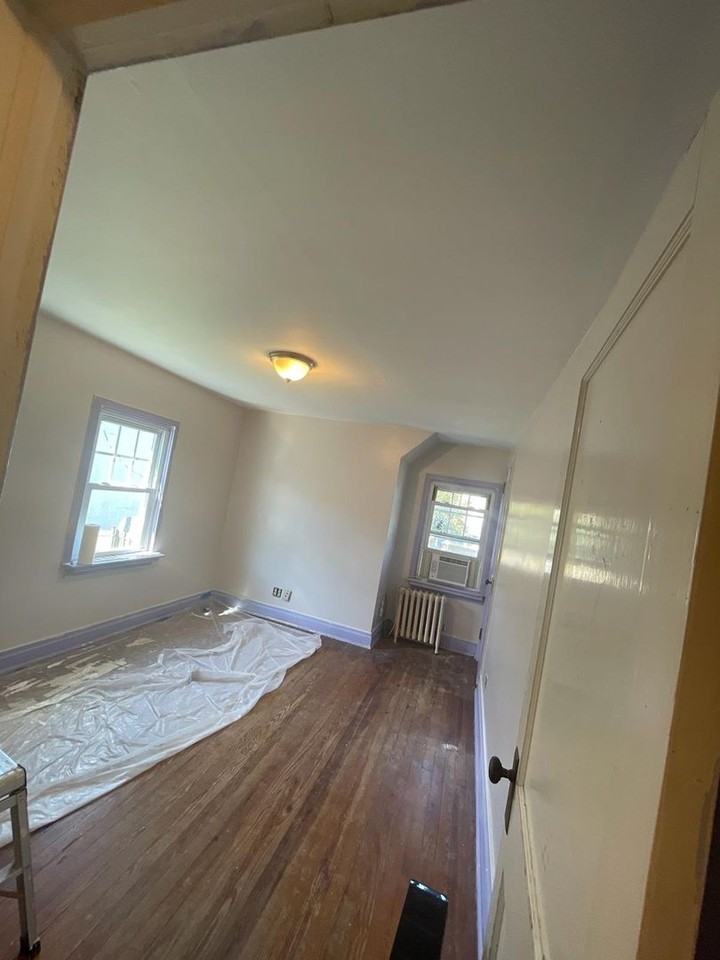 235 Adelia St - Photo 7 of 13
