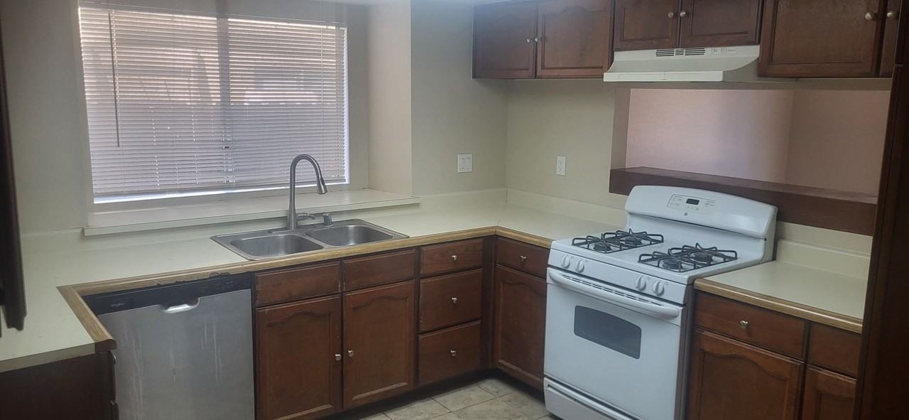 11353 Red Hill Rd - Photo 5 of 21