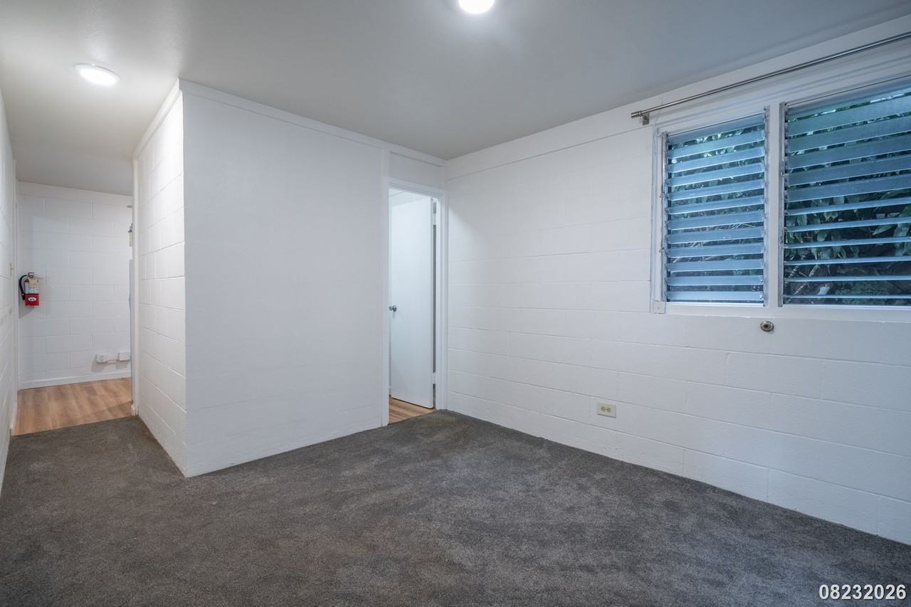 1835 Akone Pl #B - Photo 4 of 15