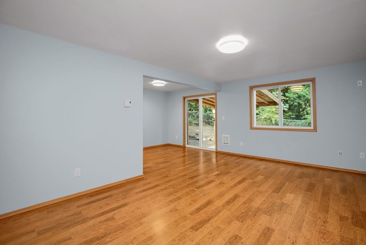 1124 73rd Dr Se - Photo 2 of 42