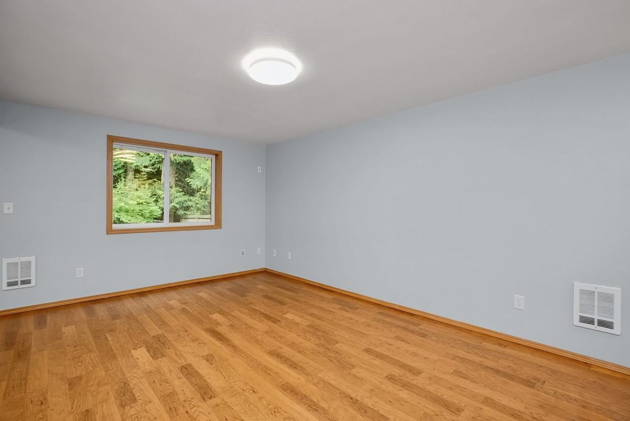 1124 73rd Dr Se - Photo 3 of 42