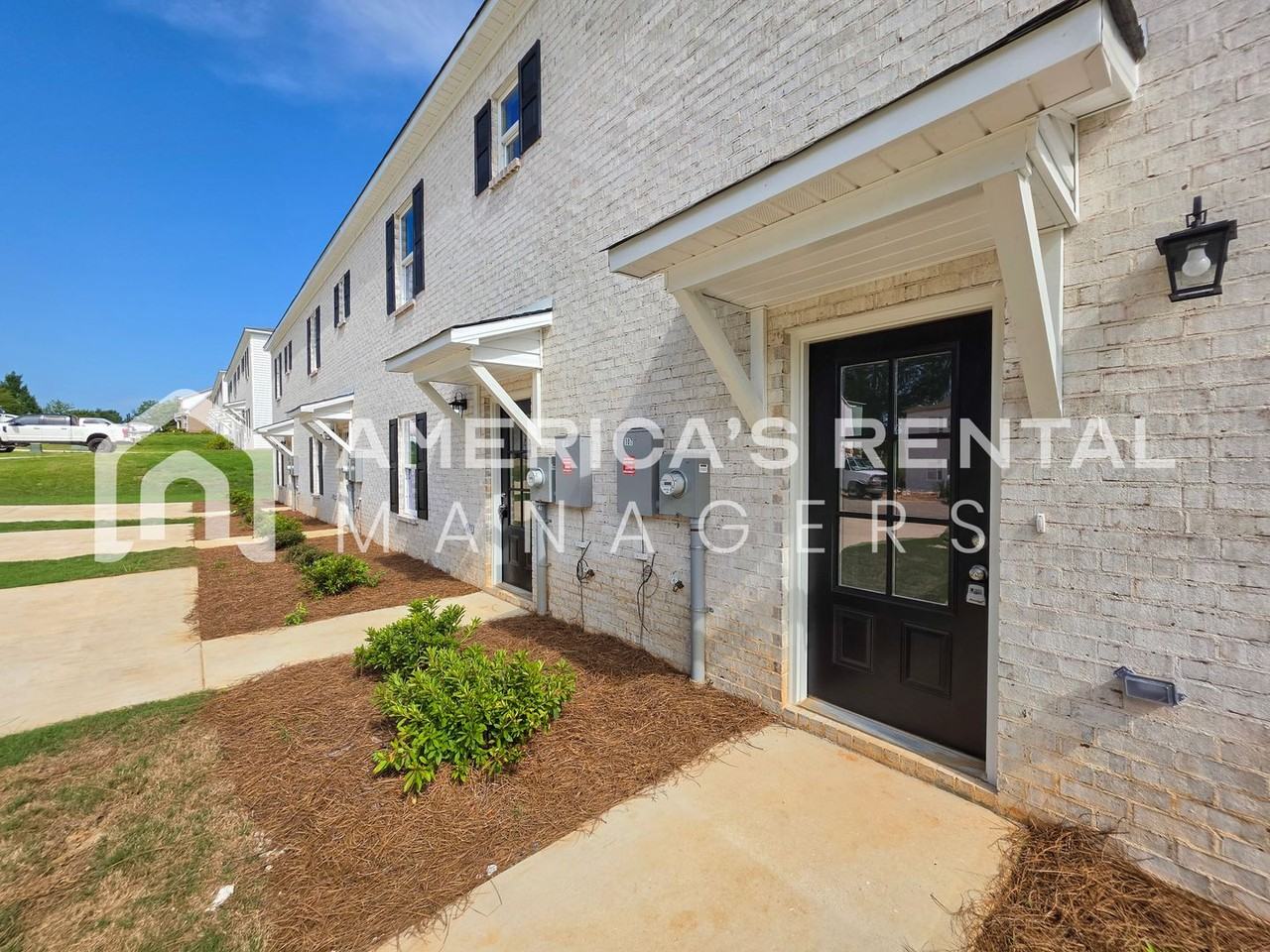 107 Park Dr S - Photo 7 of 35