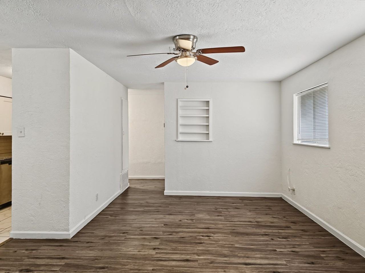 206 Prune St - Photo 3 of 19