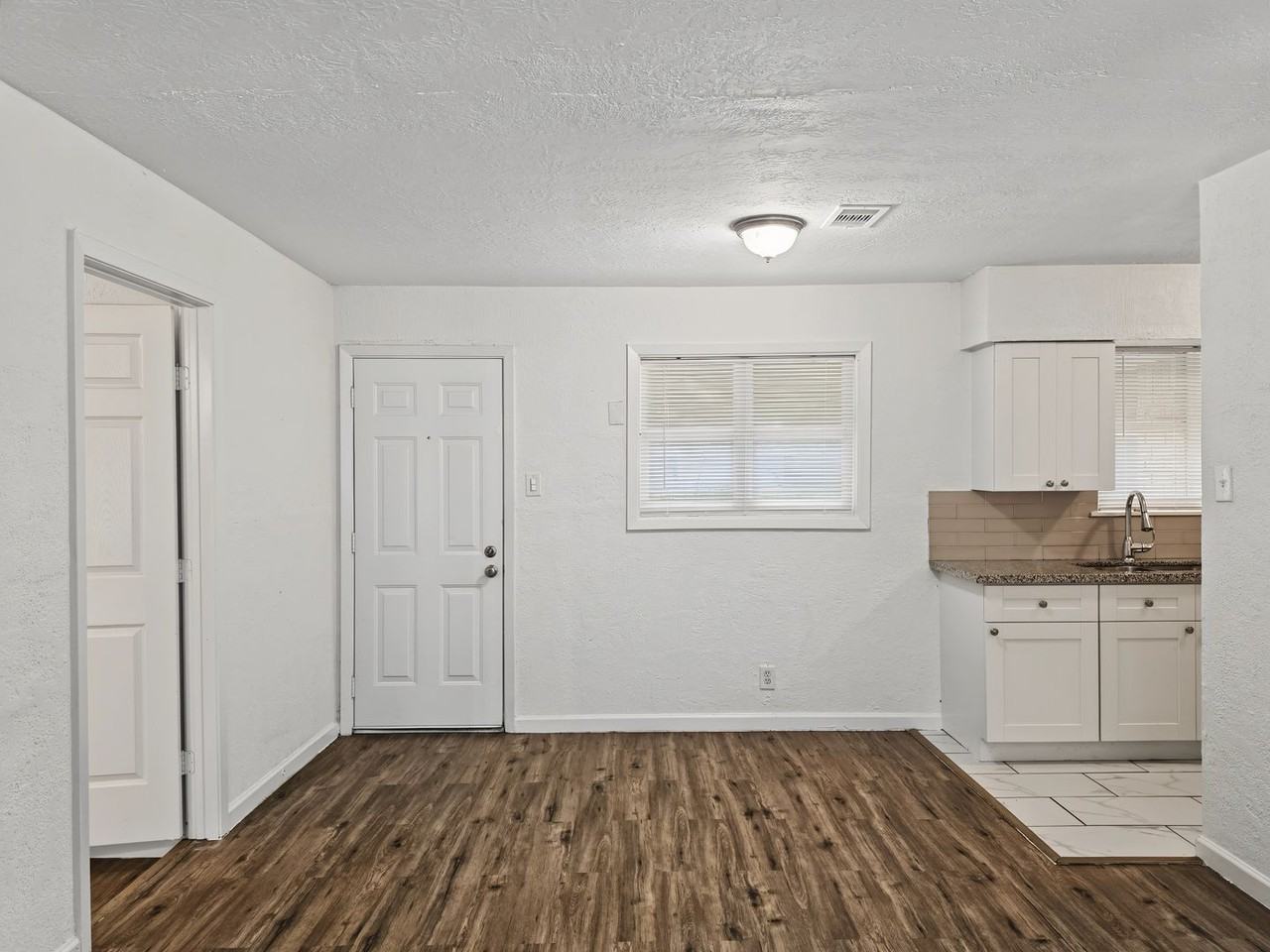 206 Prune St - Photo 5 of 19