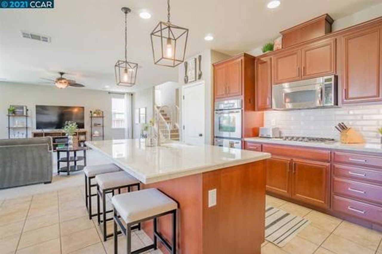 693 Monte Verde Ln - Photo 7 of 18