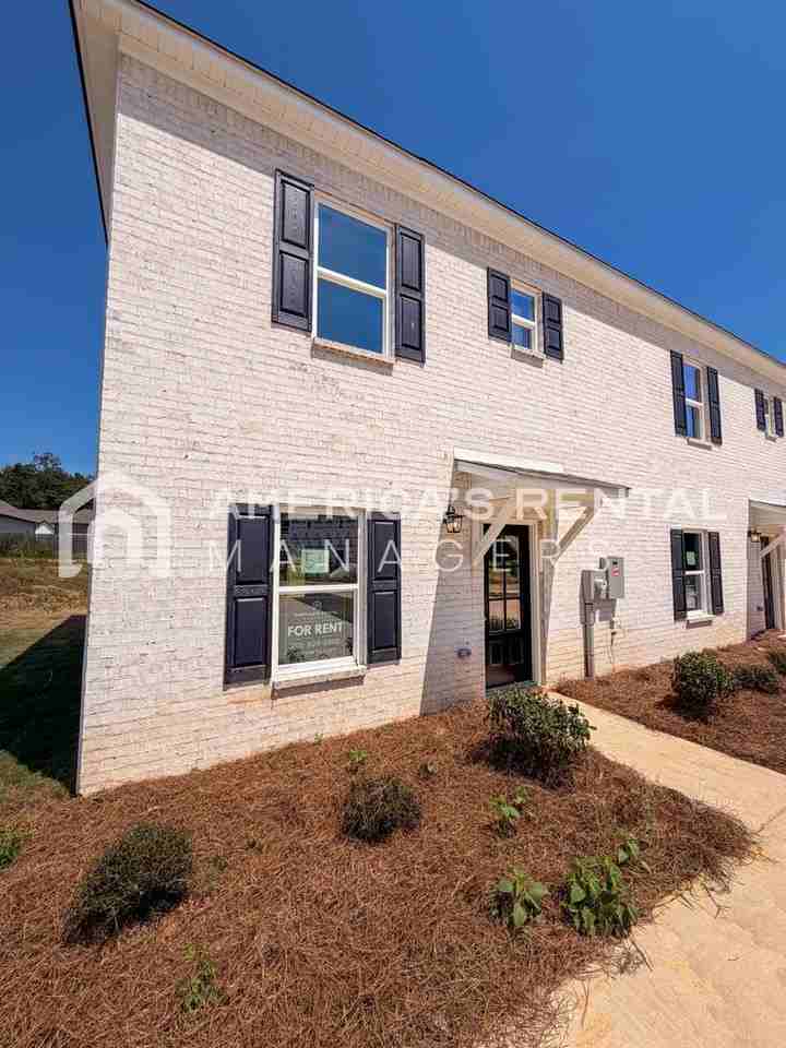 111 Park Dr S - Photo 7 of 39