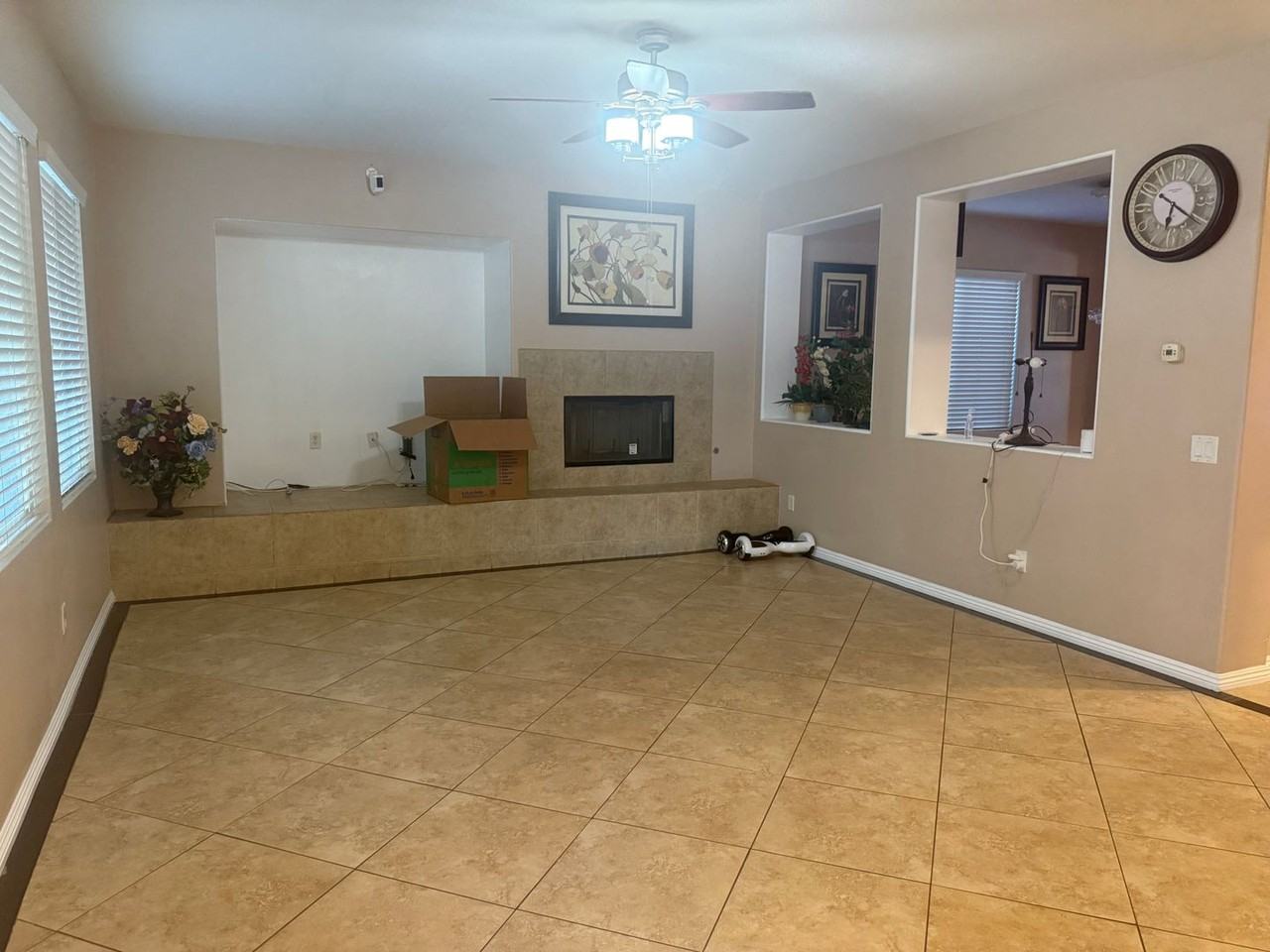 12951 Susanville St - Photo 4 of 36
