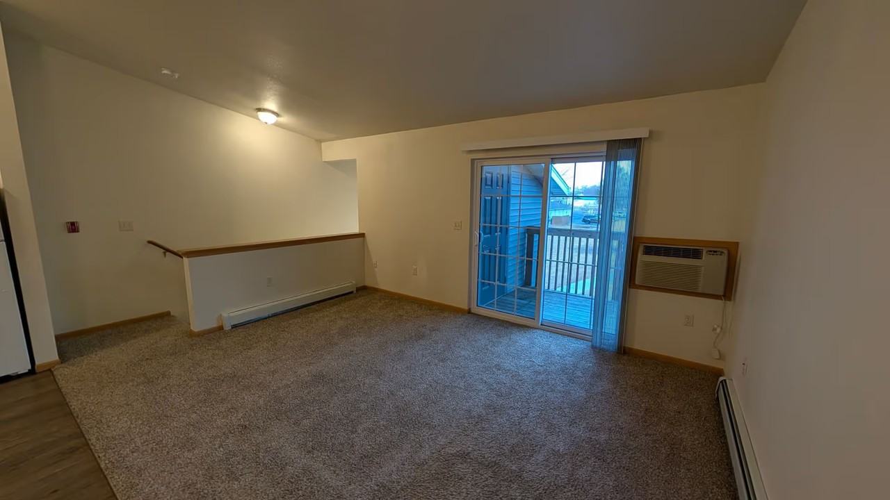 Riverwoods Apartments - Photo 6 of 13