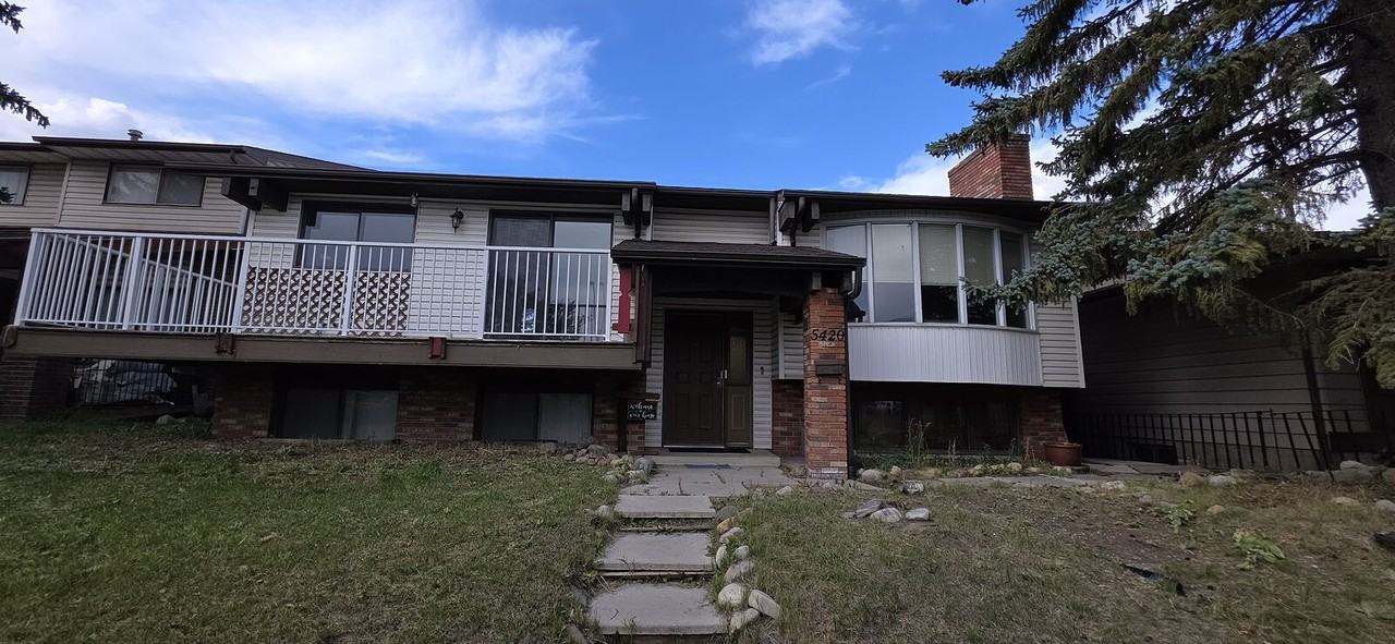 5420 Temple Dr Ne - Photo 2 of 15