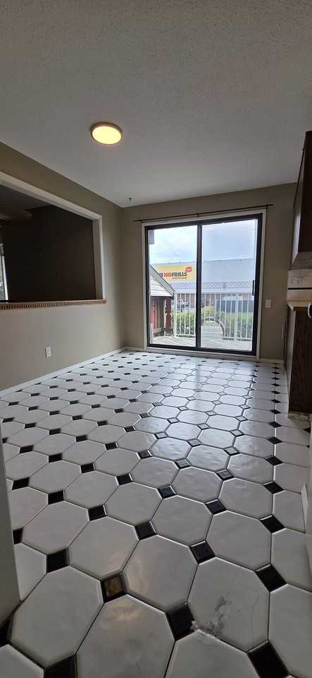 5420 Temple Dr Ne - Photo 6 of 15