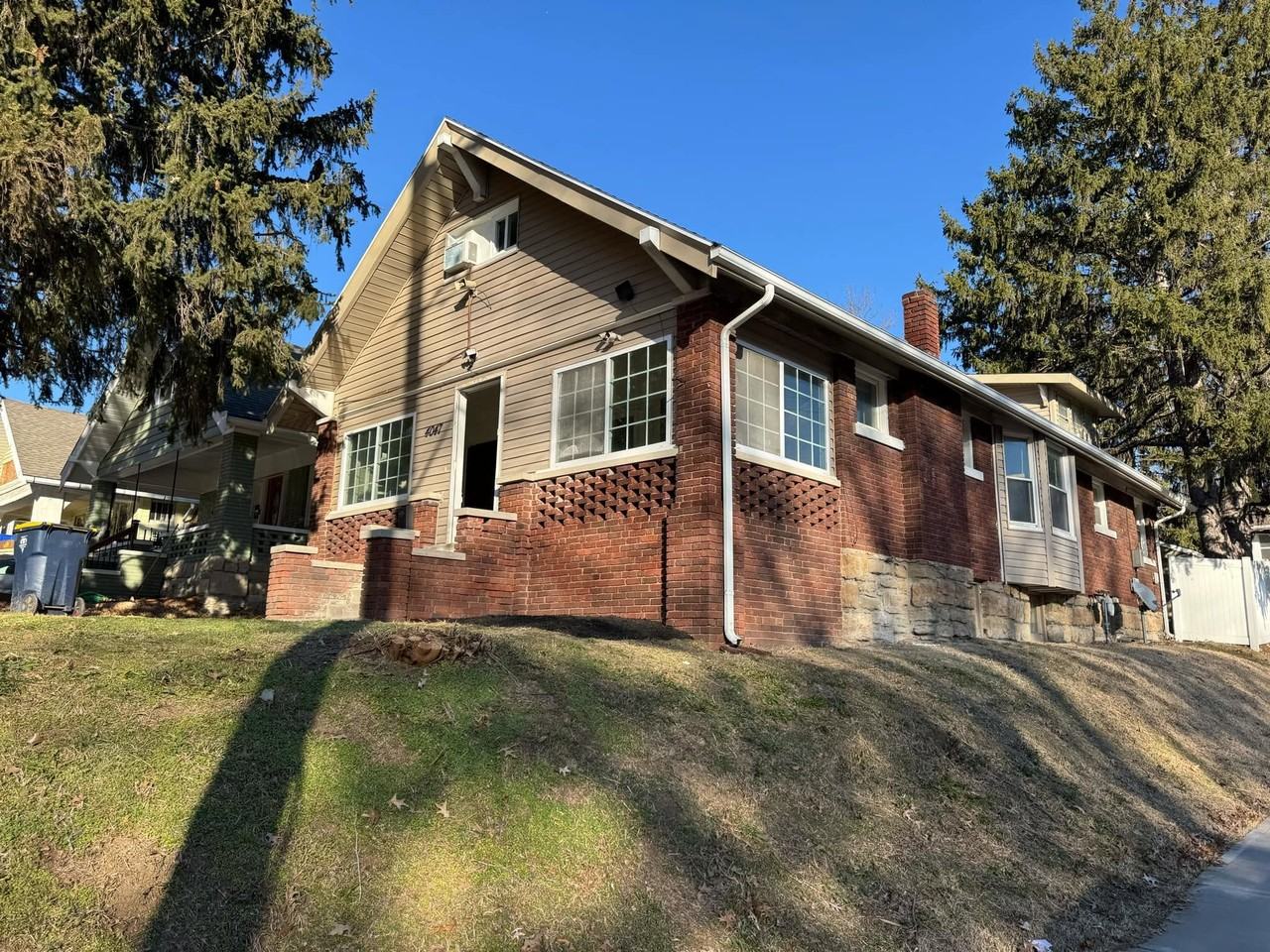 4047 Benton Blvd - Photo 3 of 15